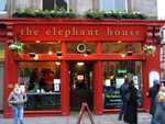 The Elephant House, one of the cafés in Edinburgh in which Rowling wrote the first Harry Potter novel (© Stephen Montgomery, CC BY-SA 2.0)