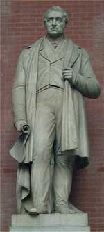 Statue of George Stephenson at the National Railway Museum, York (© Tagishsimon, CC BY-SA 3.0)