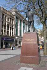 Statue of Bevan in Cardiff by Robert Thomas