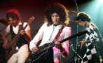 Queen performing in New Haven, CT in 1977 (© Carl Lender, CC BY-SA 3.0)