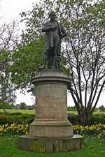 A statue of Sir Robert Peel, at the Peel Park in Bradford (© Tim Green, CC BY 2.0)
